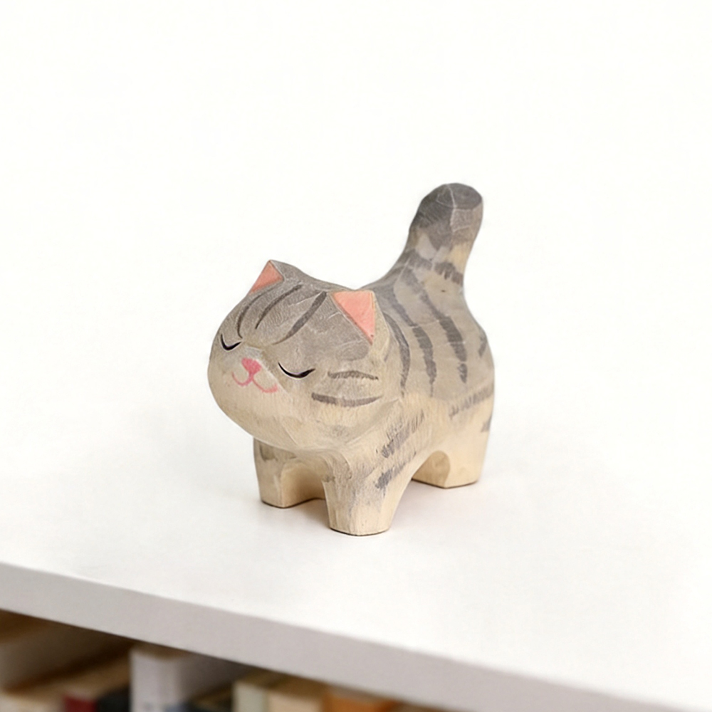 Cute Golden Gradient Cat Figur - Home Office Freelancer 评论和价格